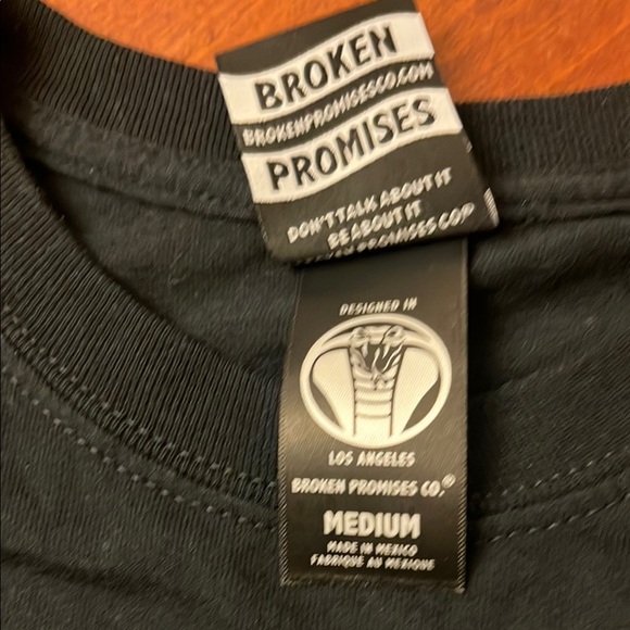 Broken Promises Long Sleeve Graphic Tee Medium Black - Picture 5 of 10
